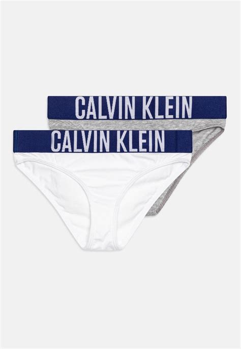 Calzoncillos y braguitas Calvin Klein Underwear para niños.